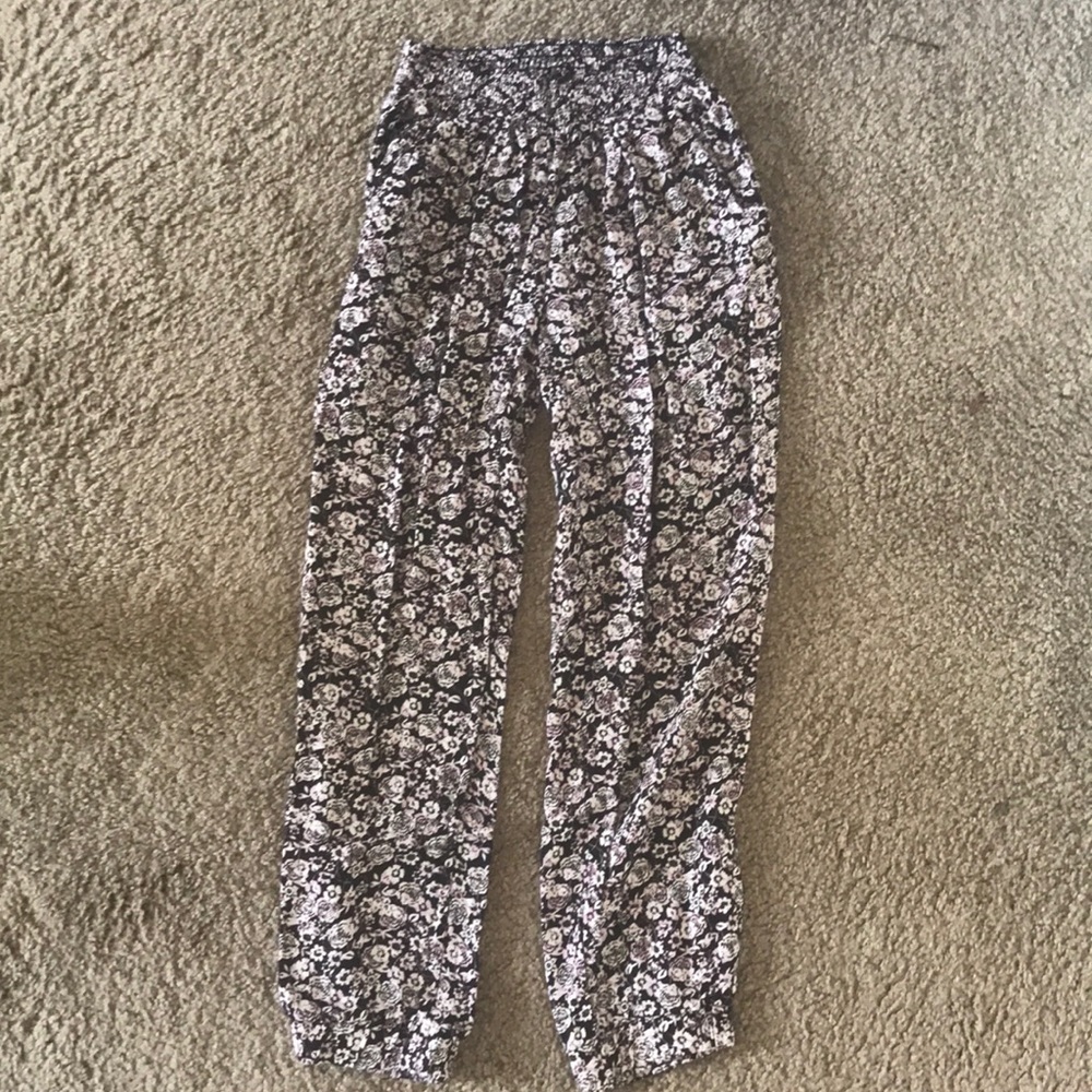 American Eagle jogger pants